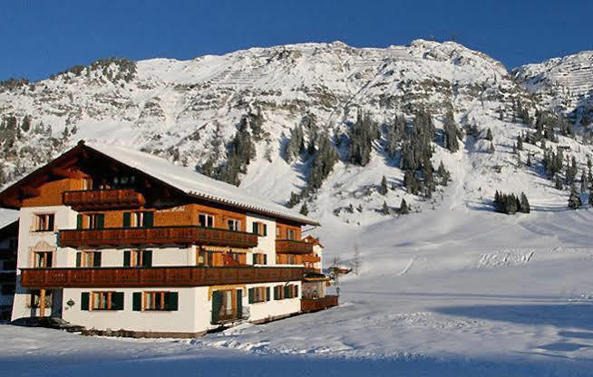 Alpenland - Das Feine Kleine Hotel Lech Buitenkant foto